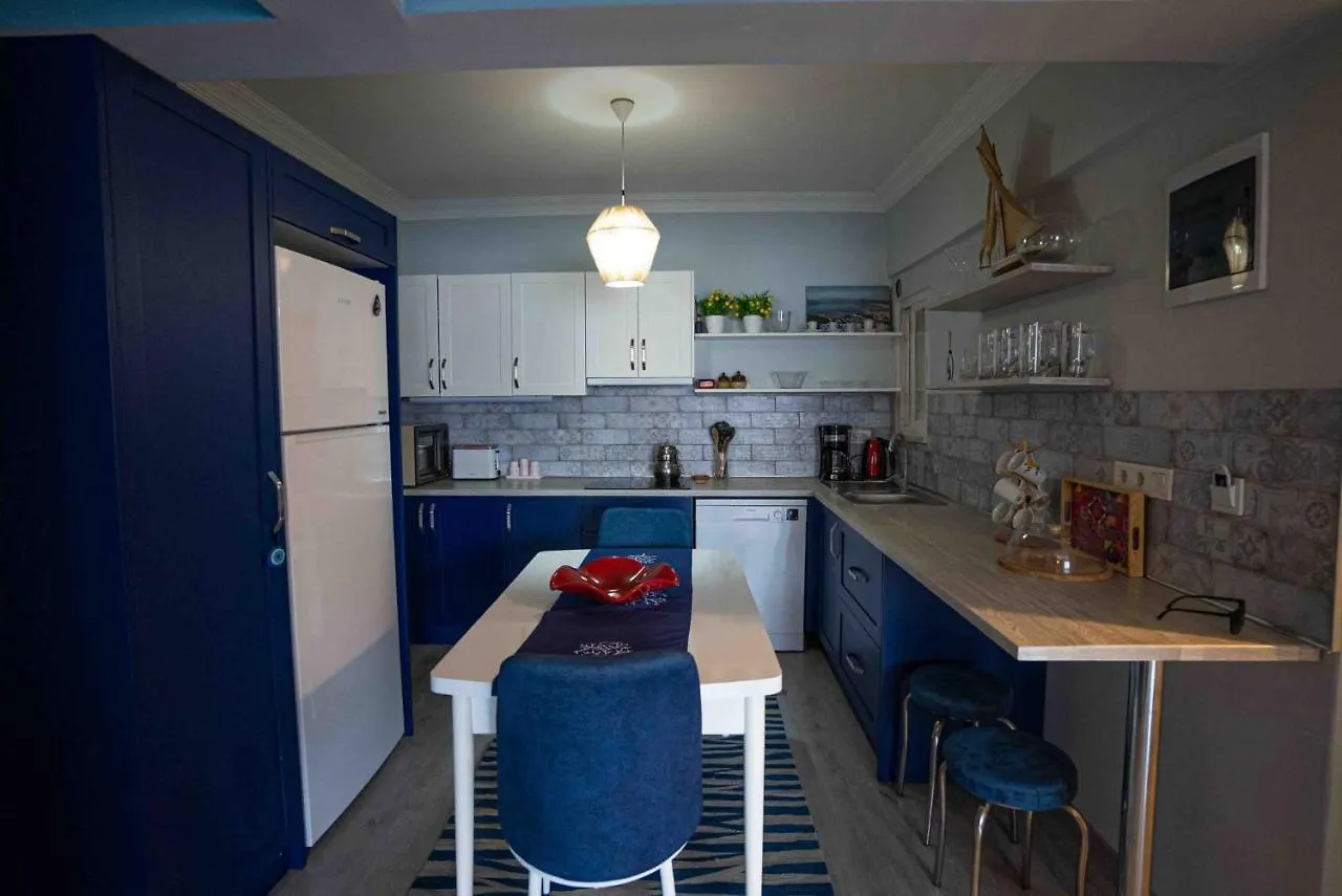 Stunning Seaside Retreat W Balcony 1 Min To Beach Marmaris Apartment